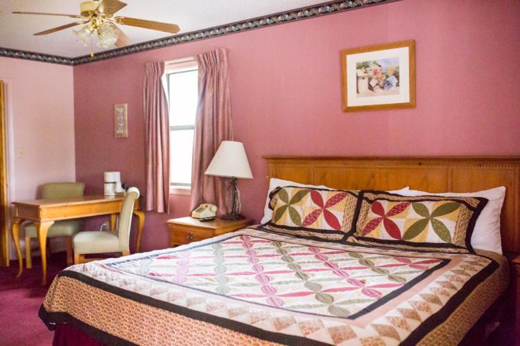 Razorback Lodge Юрика Спрингс Экстерьер фото