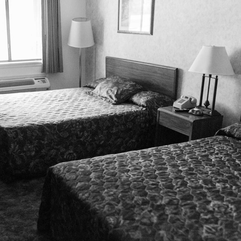 Razorback Lodge Юрика Спрингс Экстерьер фото